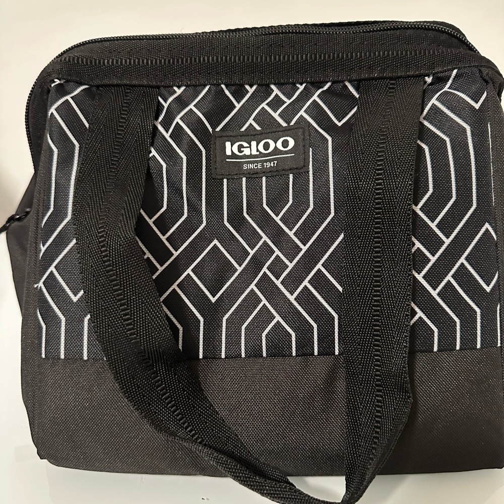 Igloo Insulated Lunch Bag Black Geometric Print Thermal Cooler Tote - Picture 6 of 16